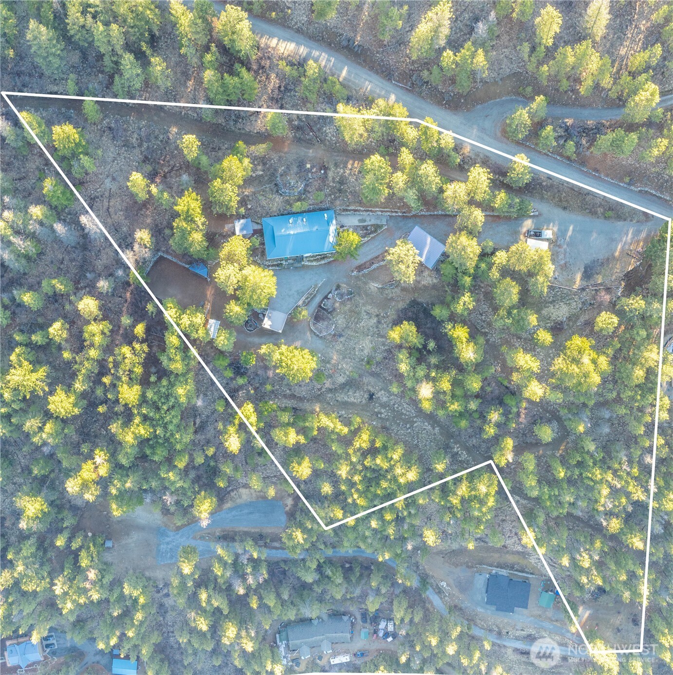 985 Guffy Road , Chelan, WA 98816