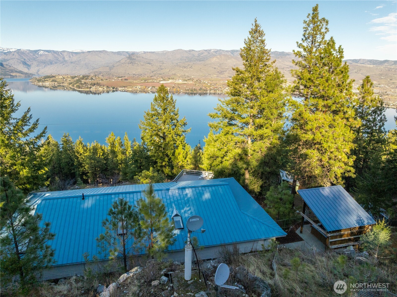 985 Guffy Road , Chelan, WA 98816