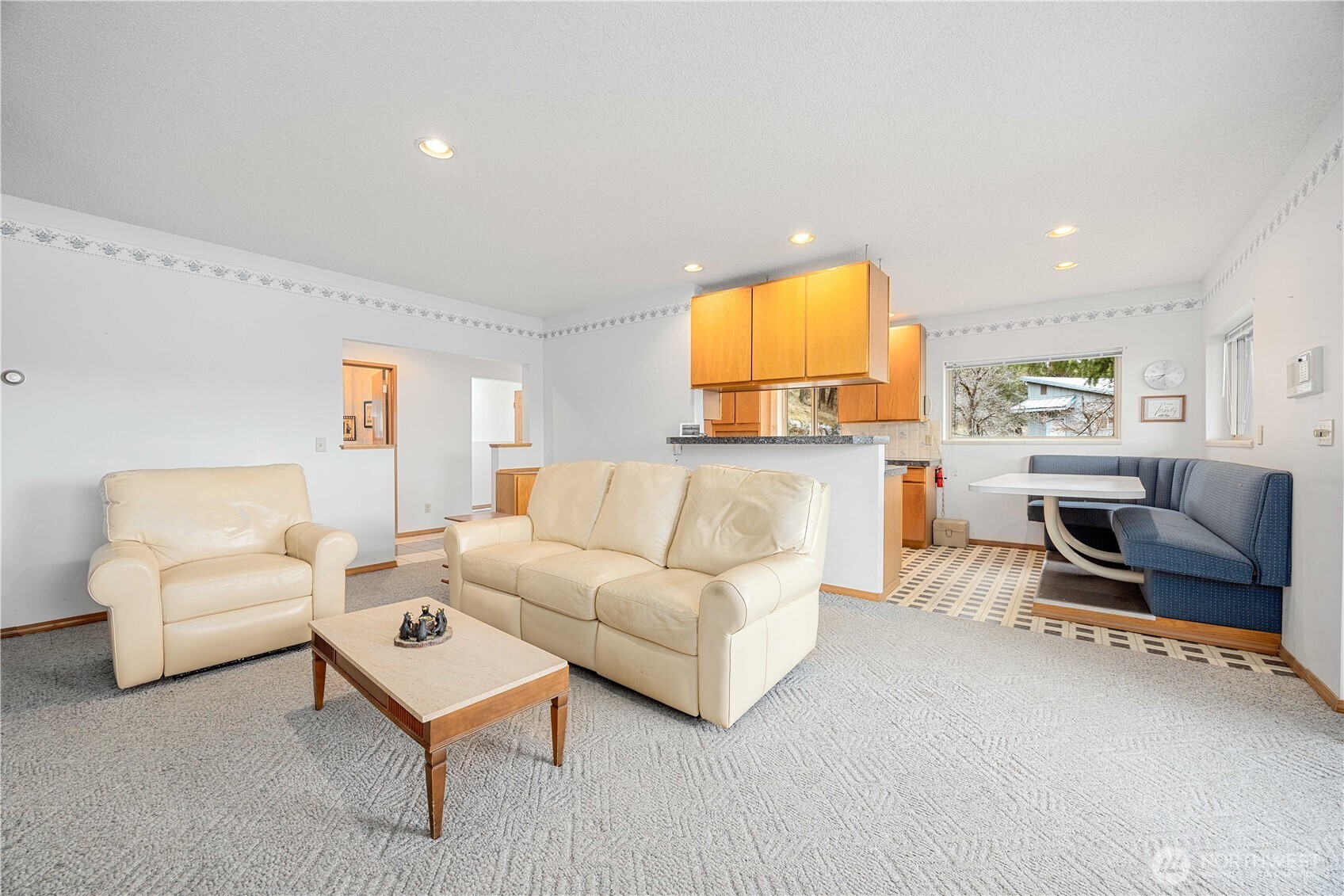 985 Guffy Road , Chelan, WA 98816