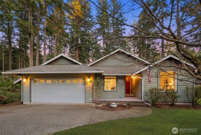 10405 Olympic Place , Anderson Island, WA 98303-8784