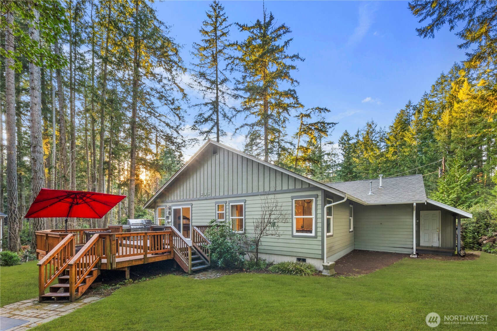 10405 Olympic Place , Anderson Island, WA 98303-8784