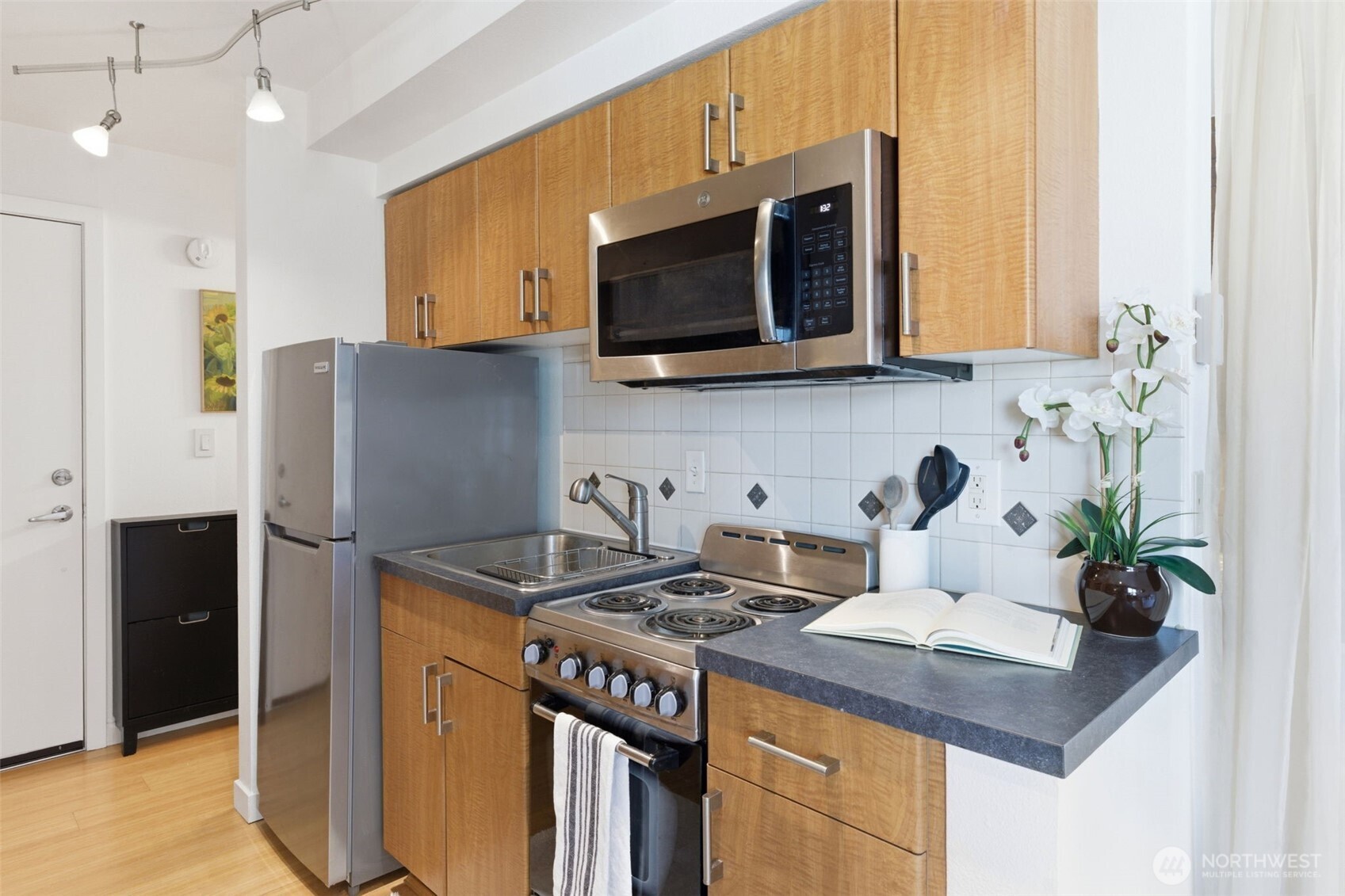 905 Cherry Street #306, Seattle, WA 98104