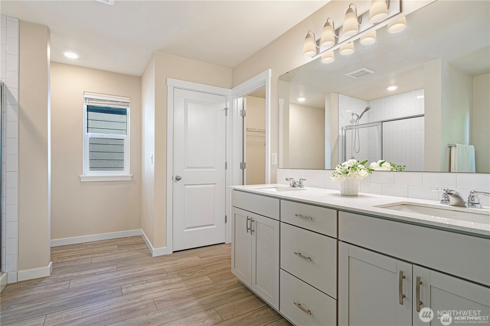 23827 SE 115th Place SE, Kent, WA 98031