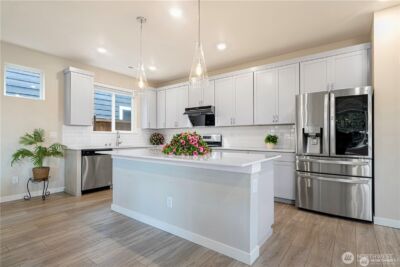 23827 SE 115th Place SE, Kent, WA 98031 - Photo 2