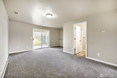 1701 S 87th Street , Tacoma, WA 98444 - Photo 11