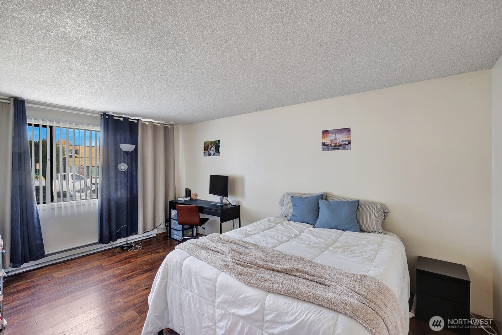 101 147th Ave SE , Bellevue, WA 98007