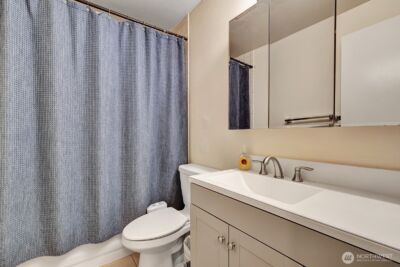 101 147th Ave SE , Bellevue, WA 98007 - Photo 13