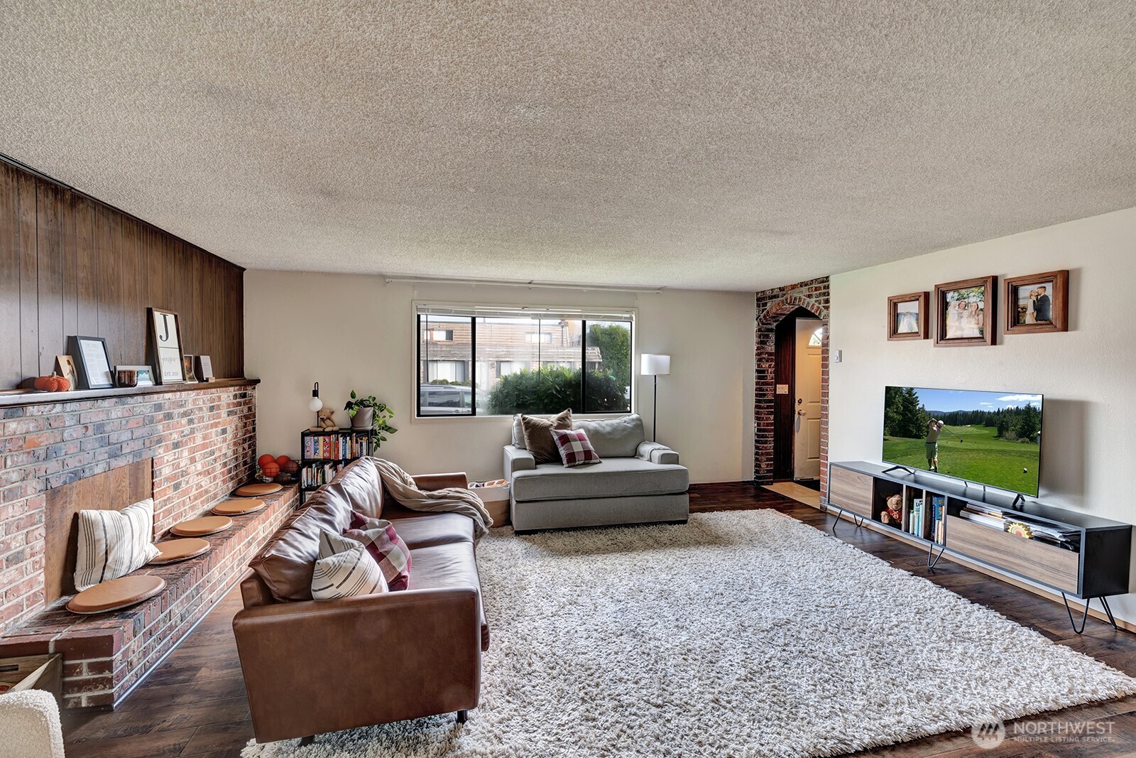 101 147th Ave SE , Bellevue, WA 98007