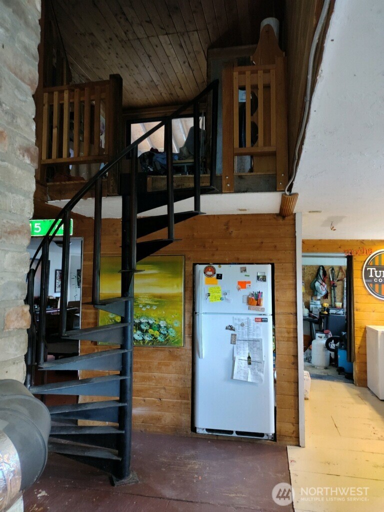 57 Slippery Hill Lane , Republic, WA 99166