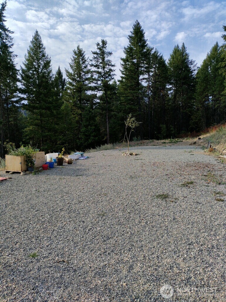 57 Slippery Hill Lane , Republic, WA 99166