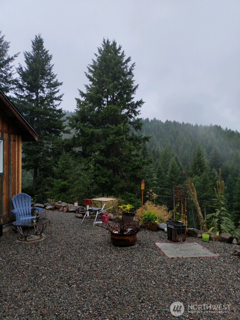 57 Slippery Hill Lane , Republic, WA 99166
