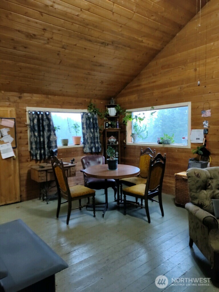 57 Slippery Hill Lane , Republic, WA 99166