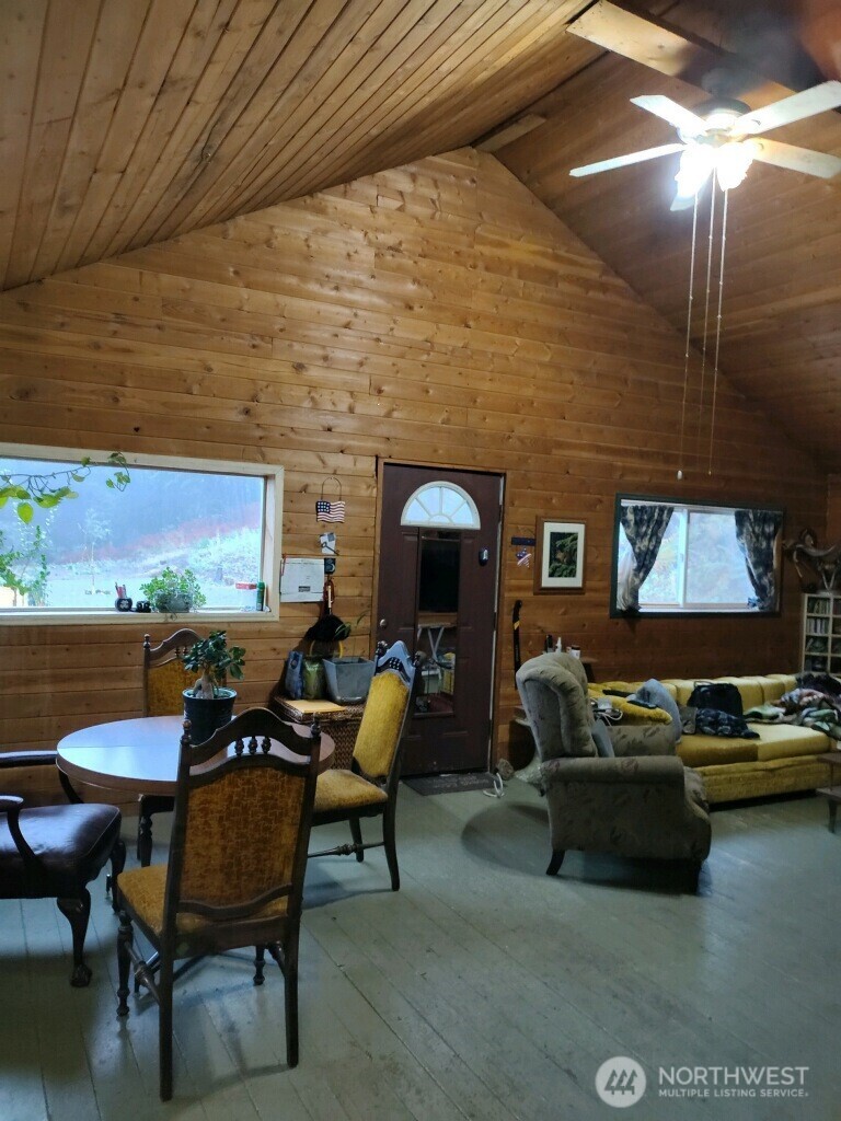 57 Slippery Hill Lane , Republic, WA 99166