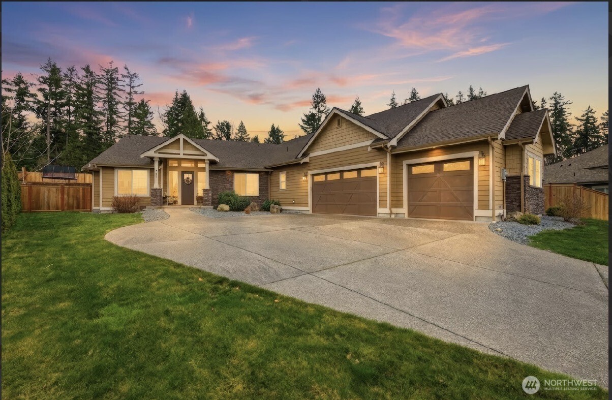 167 Mountain Crest Lane , Eatonville, WA 98328