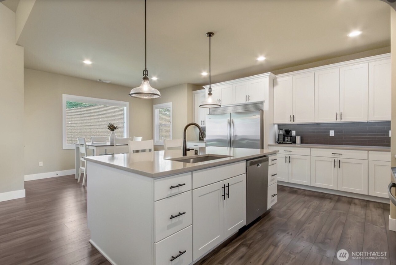 167 Mountain Crest Lane , Eatonville, WA 98328