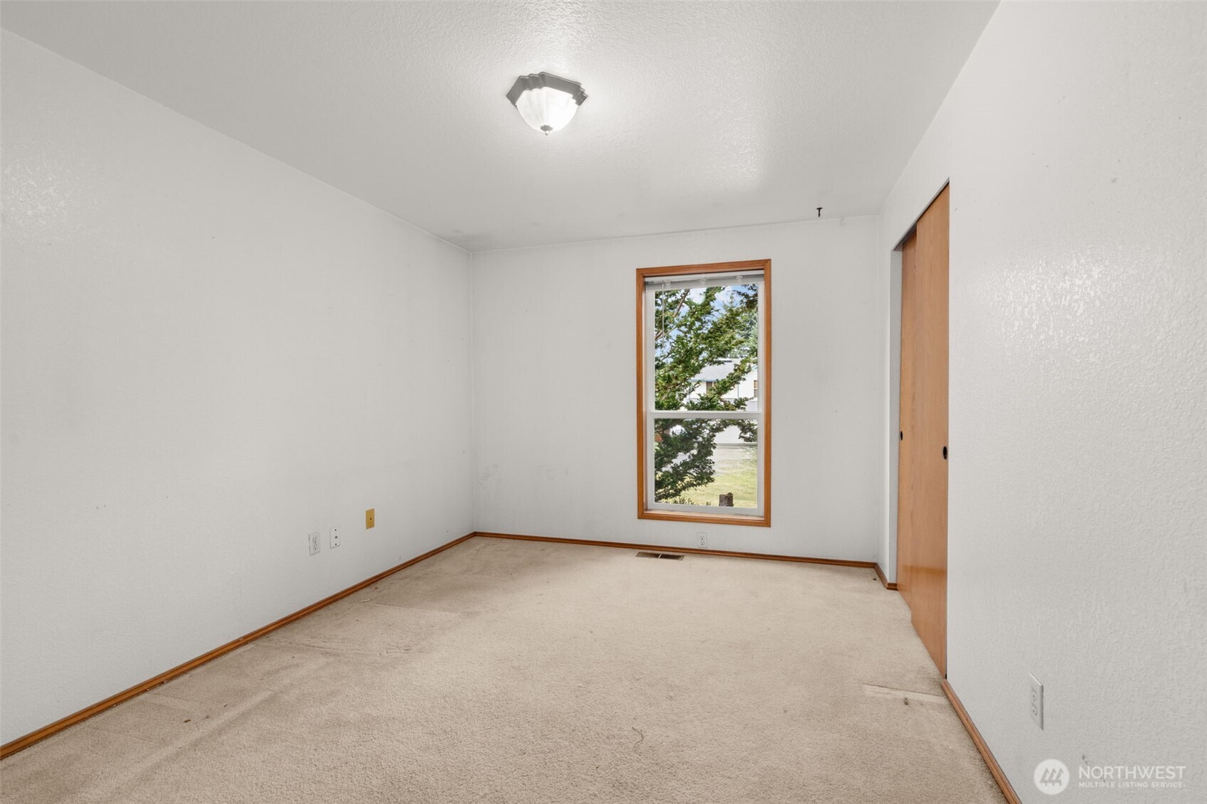 3730 Golden Eagle Loop SE, Olympia, WA 98513