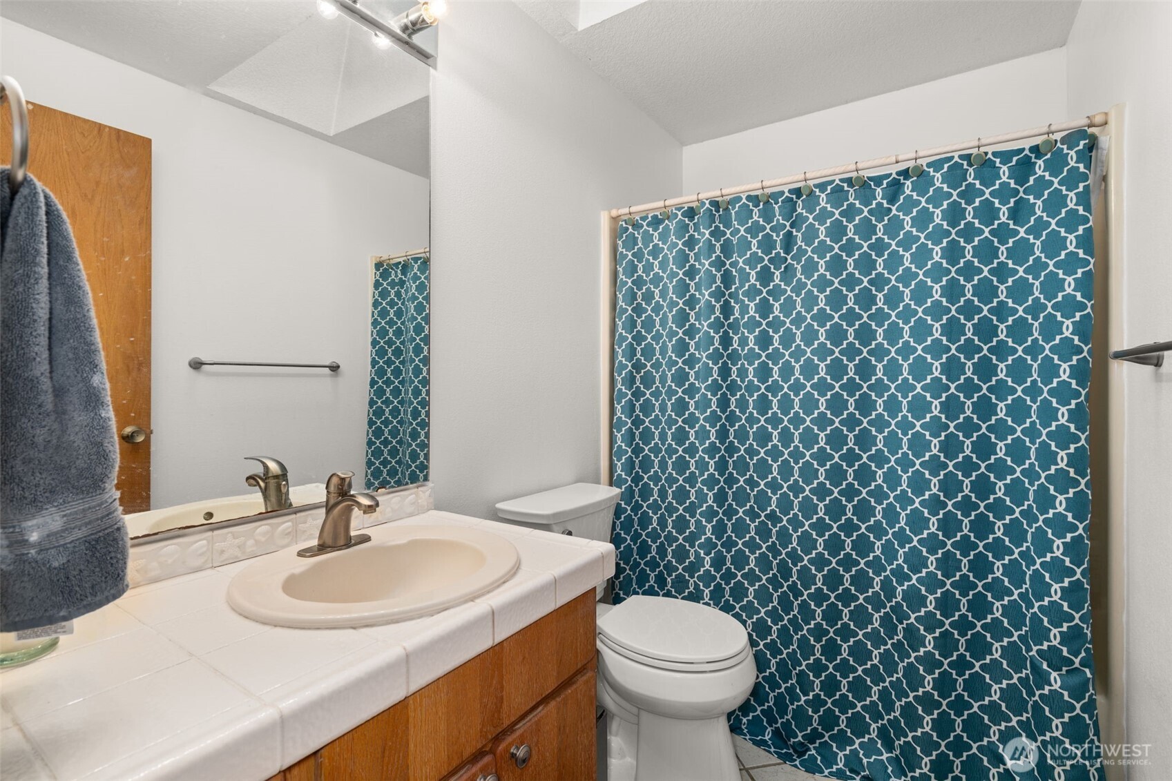 3730 Golden Eagle Loop SE, Olympia, WA 98513