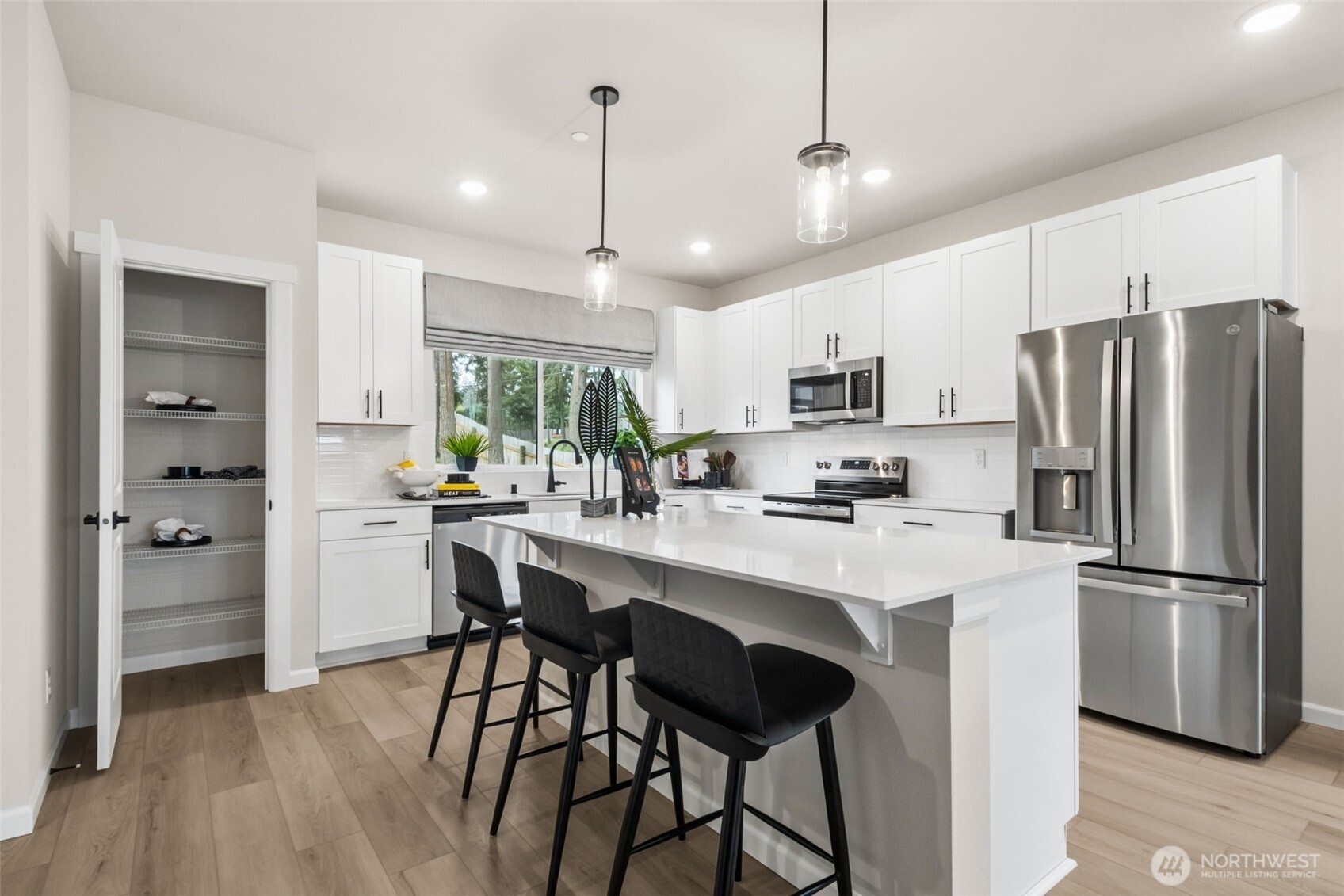 27018 187TH Place SE #104, Covington, WA 98042