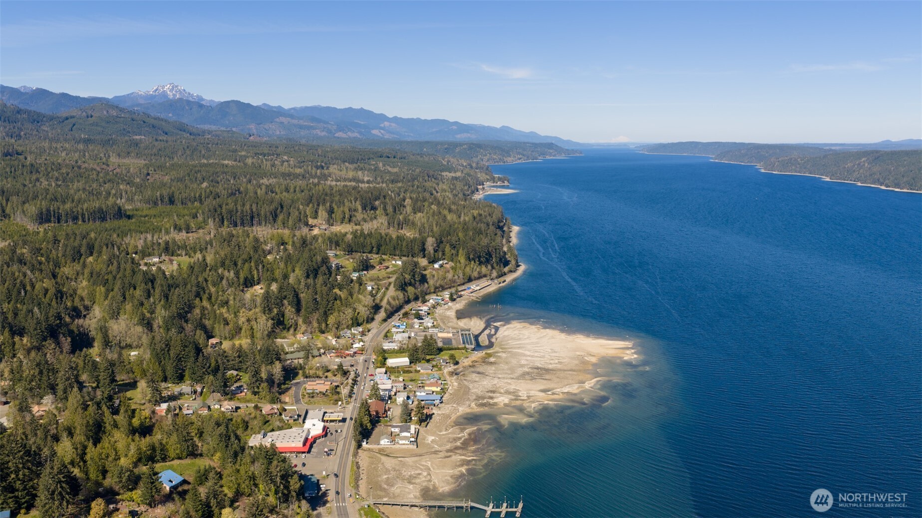 24050 N US Highway 101 , Hoodsport, WA 98548