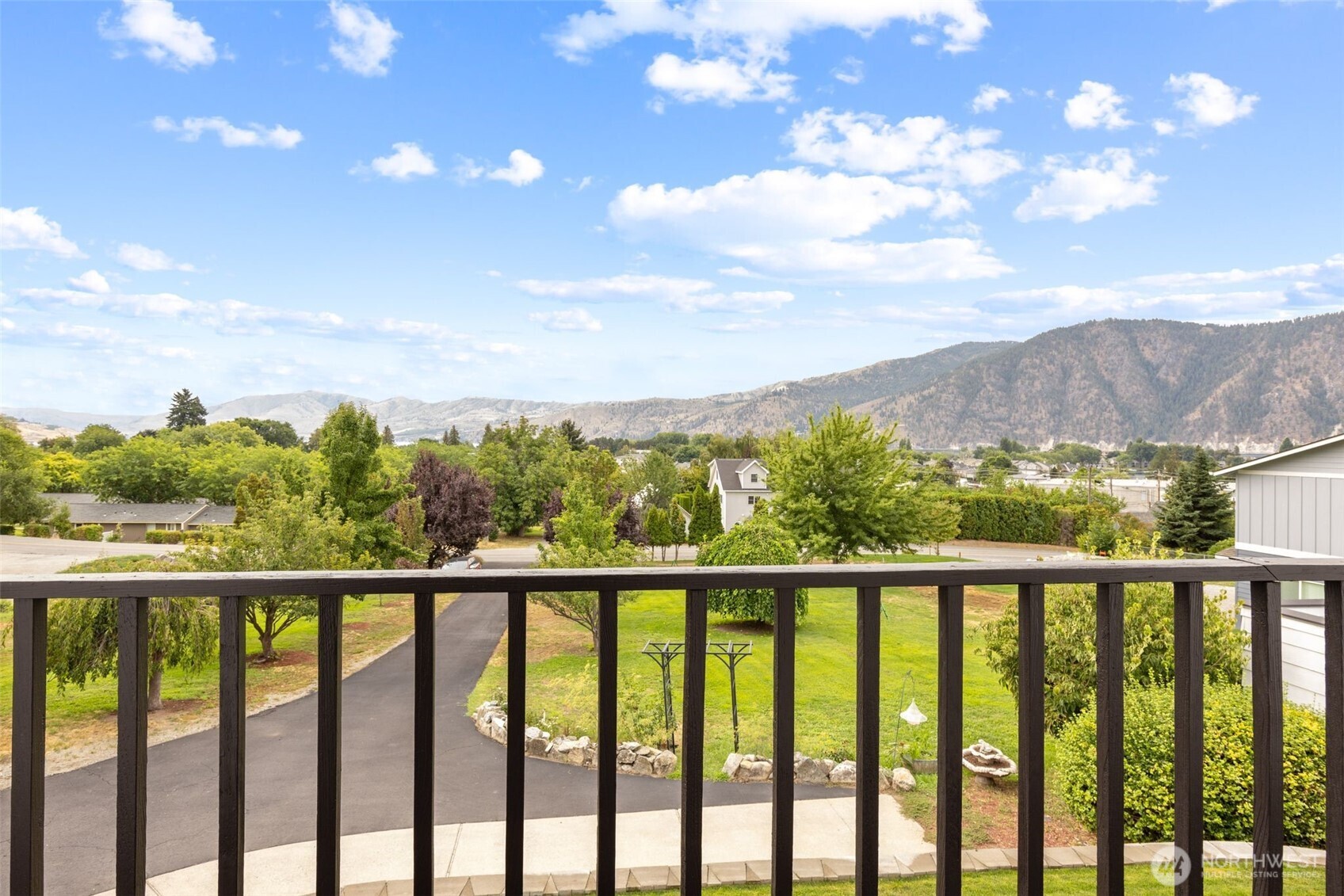 169 Green Avenue , Manson, WA 98831