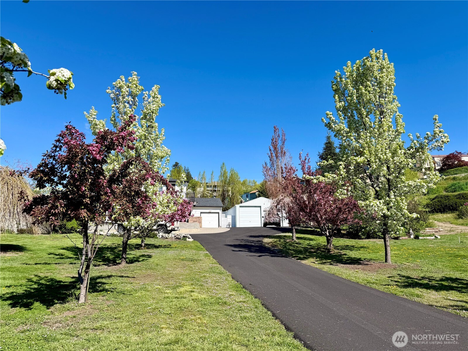 169 Green Avenue , Manson, WA 98831