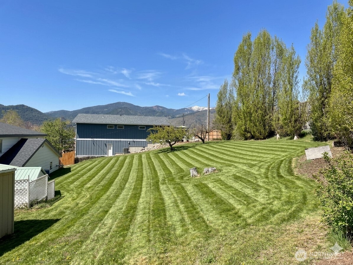 169 Green Avenue , Manson, WA 98831