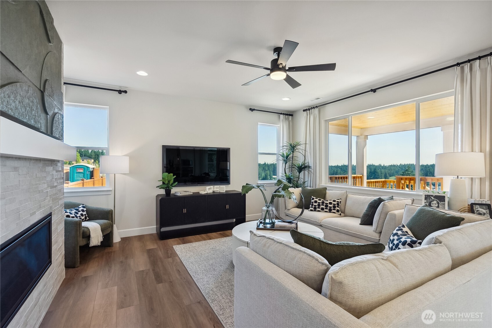 10697 Treasure Drive NW #111, Silverdale, WA 98383