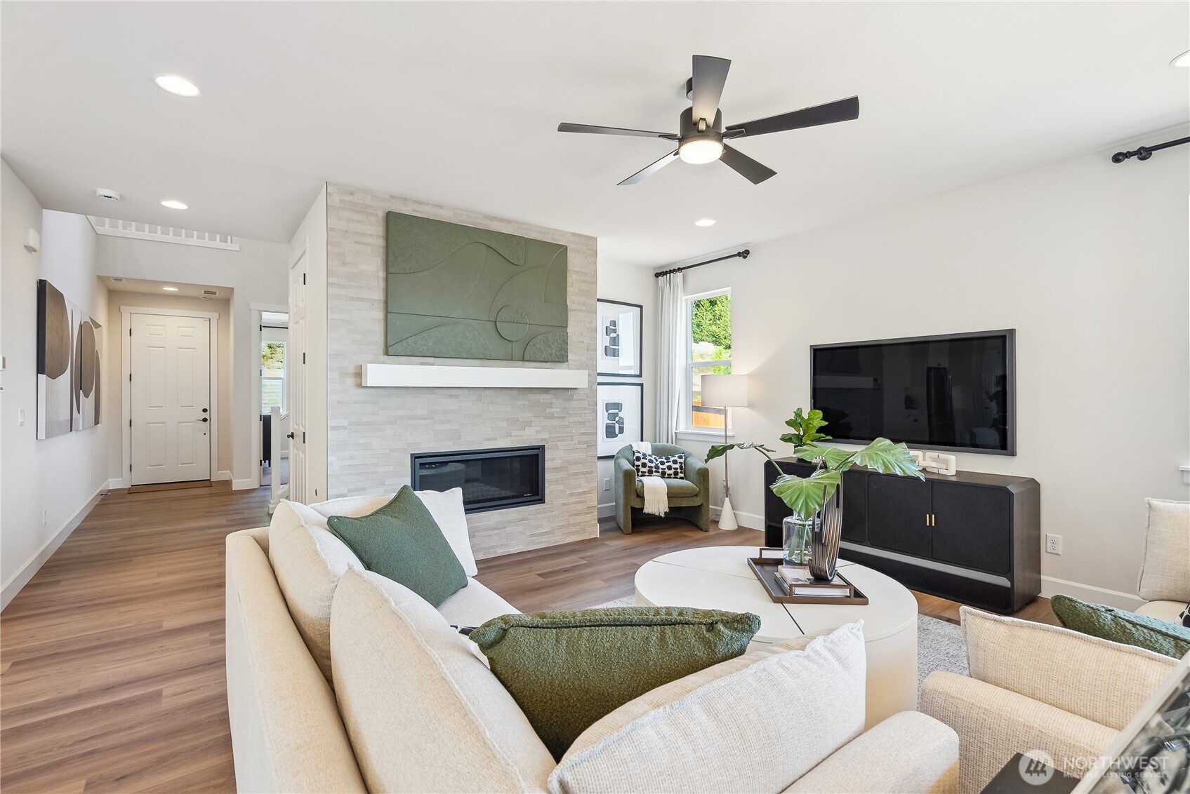 10697 Treasure Drive NW #111, Silverdale, WA 98383