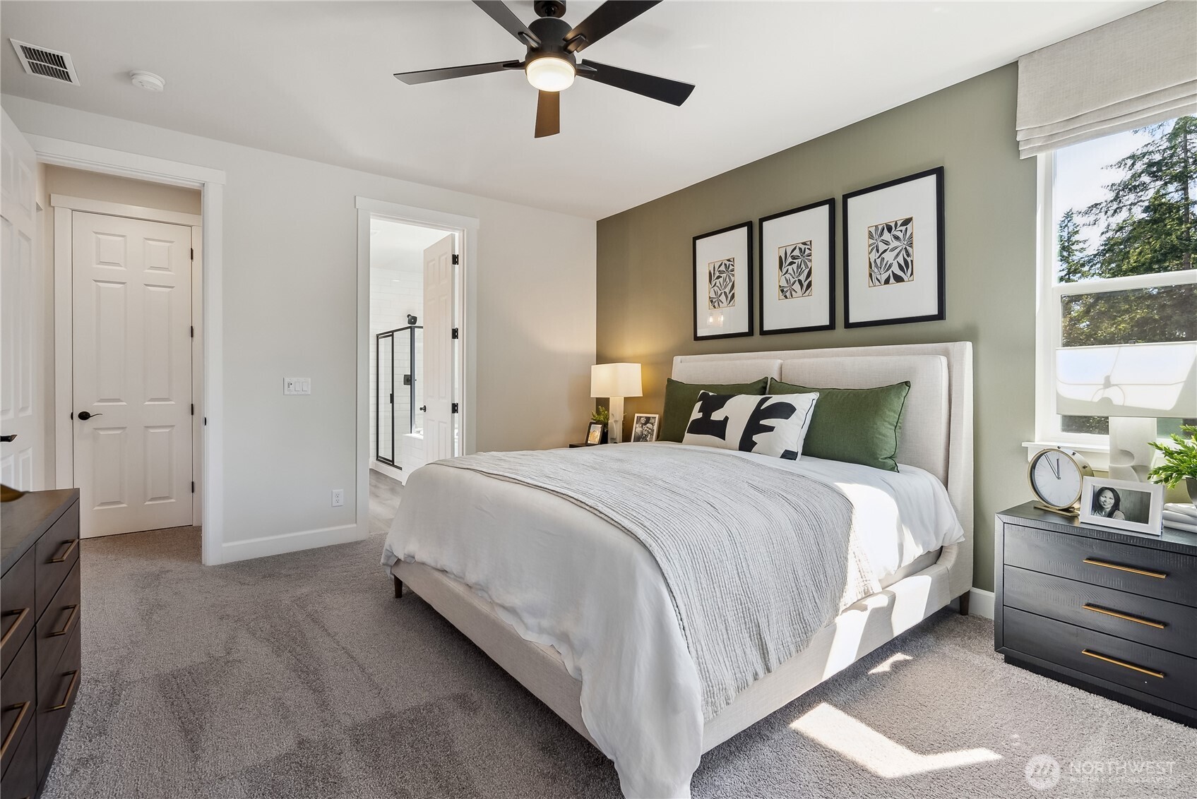 10697 Treasure Drive NW #111, Silverdale, WA 98383