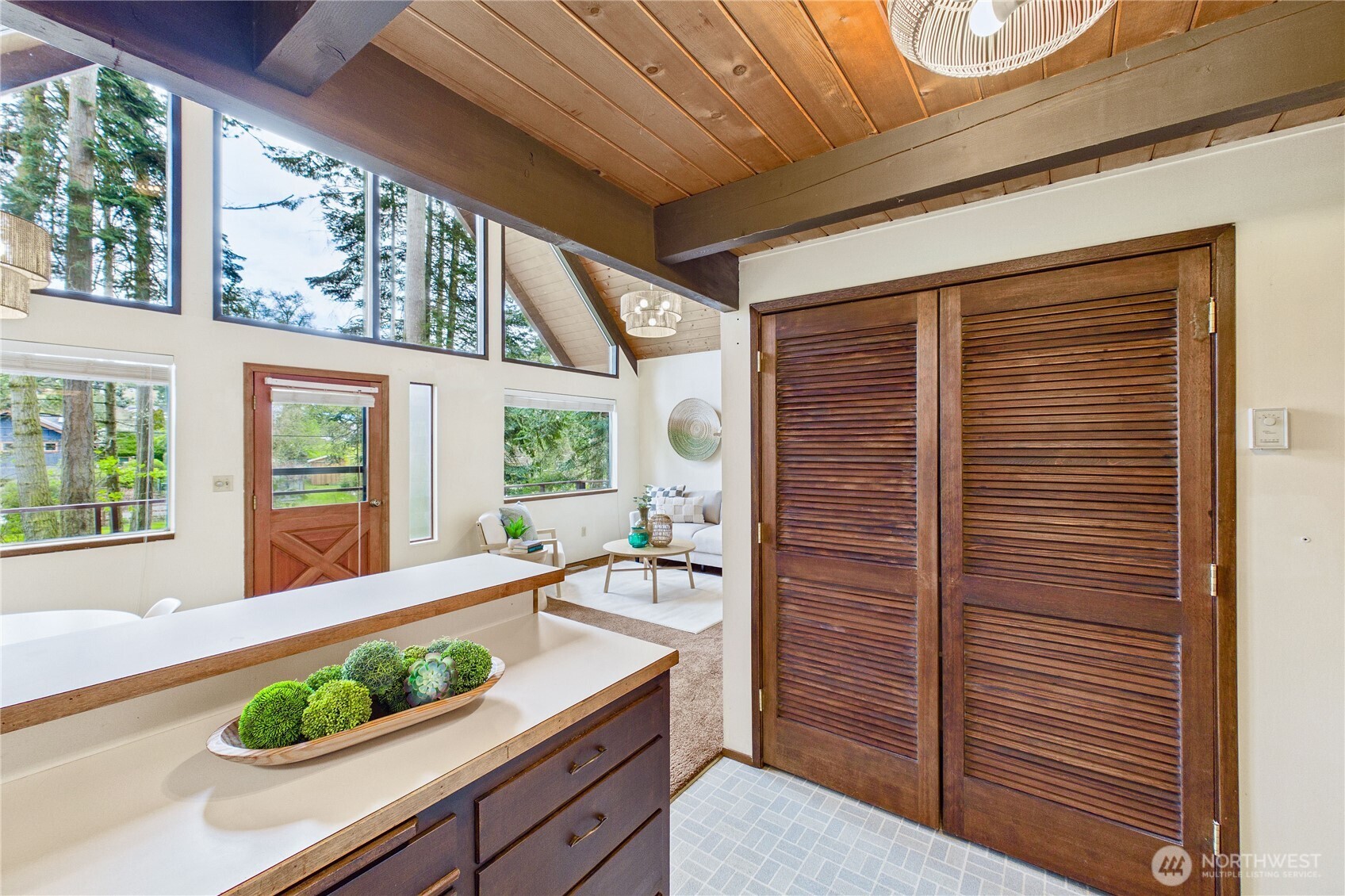 80 Vancouver Drive , Port Townsend, WA 98368