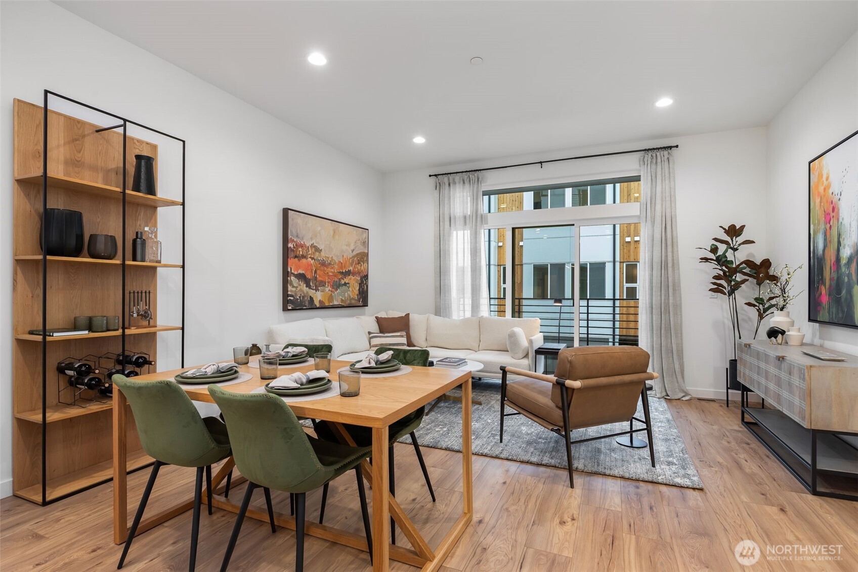 1152 129th Court NE, Bellevue, WA 98005