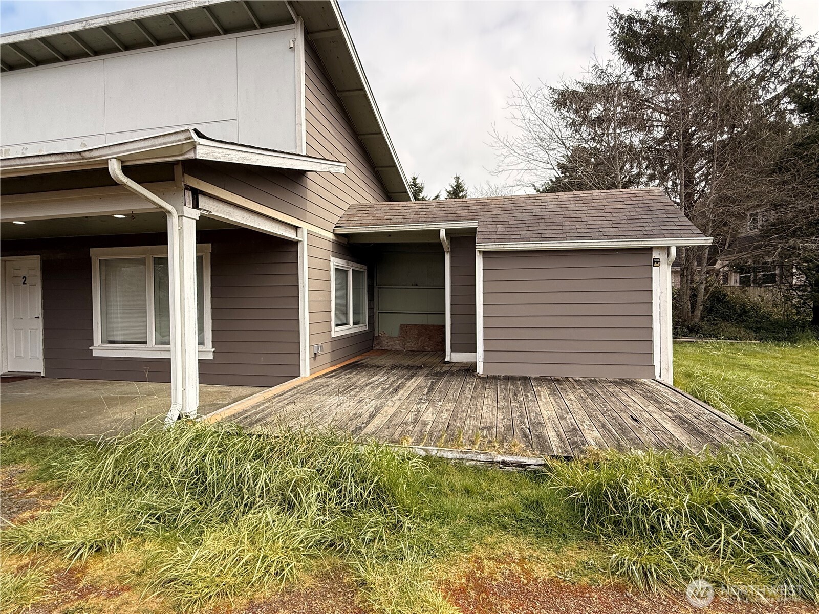 141 Barnacles Street NW, Ocean Shores, WA 98569