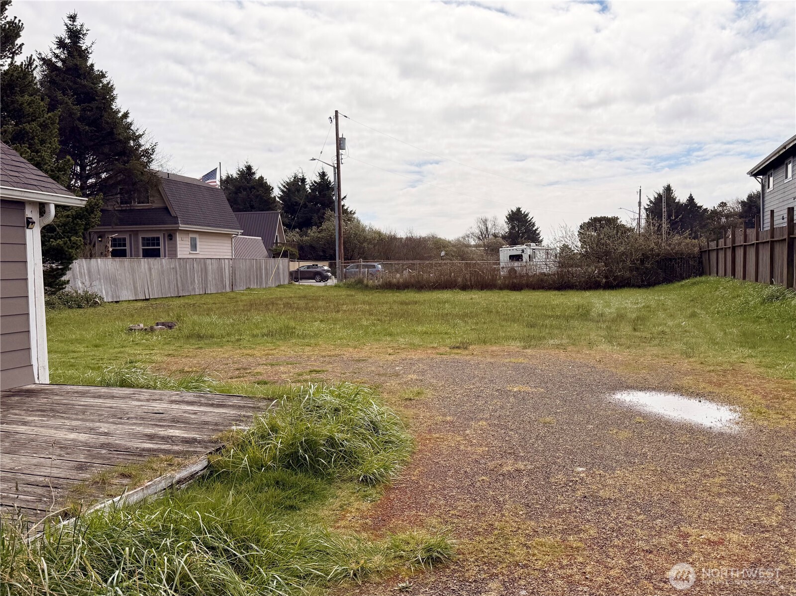 141 Barnacles Street NW, Ocean Shores, WA 98569