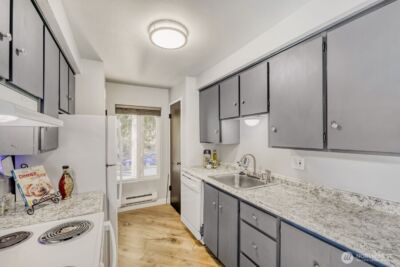 5620 5620 200th Street SW #A101, Lynnwood, WA 98036 - Photo 17