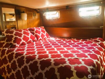 2040 Westlake Avenue N #10, Seattle, WA 98109 - Photo 13