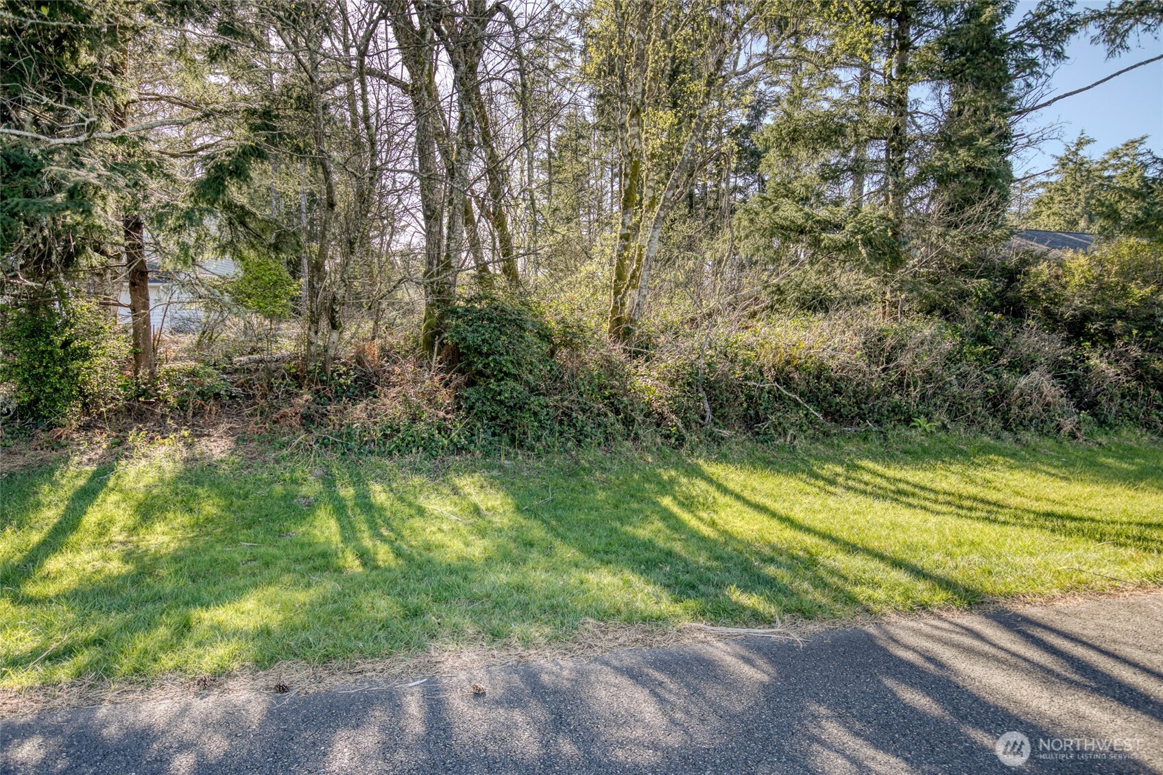 569 SE Chinook Avenue , Ocean Shores, WA 98569-9714