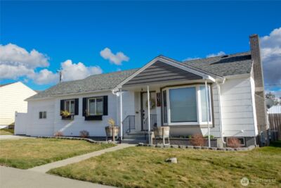 207 W 10th Avenue , Ritzville, WA 99169 - Photo 2