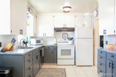 207 W 10th Avenue , Ritzville, WA 99169 - Photo 8