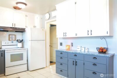 207 W 10th Avenue , Ritzville, WA 99169 - Photo 9