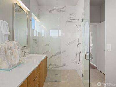 4464 Midvale Avenue N, Seattle, WA 98103 - Photo 23