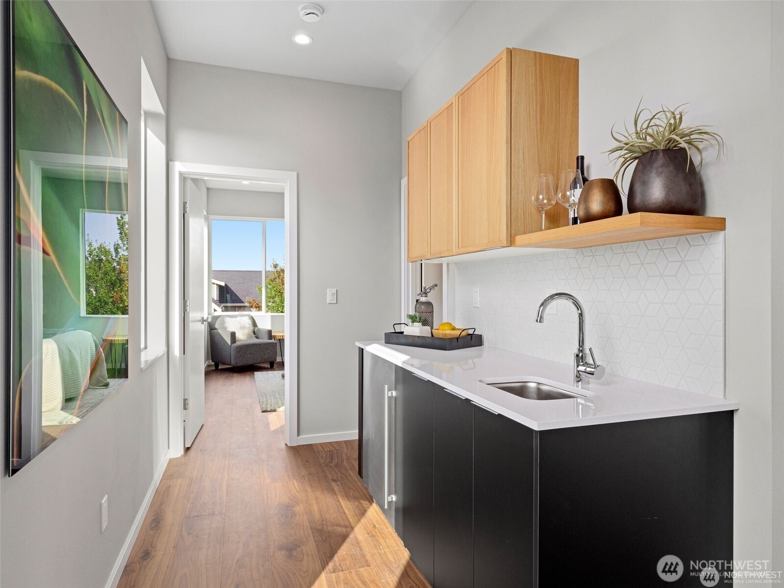 4464 Midvale Avenue N, Seattle, WA 98103