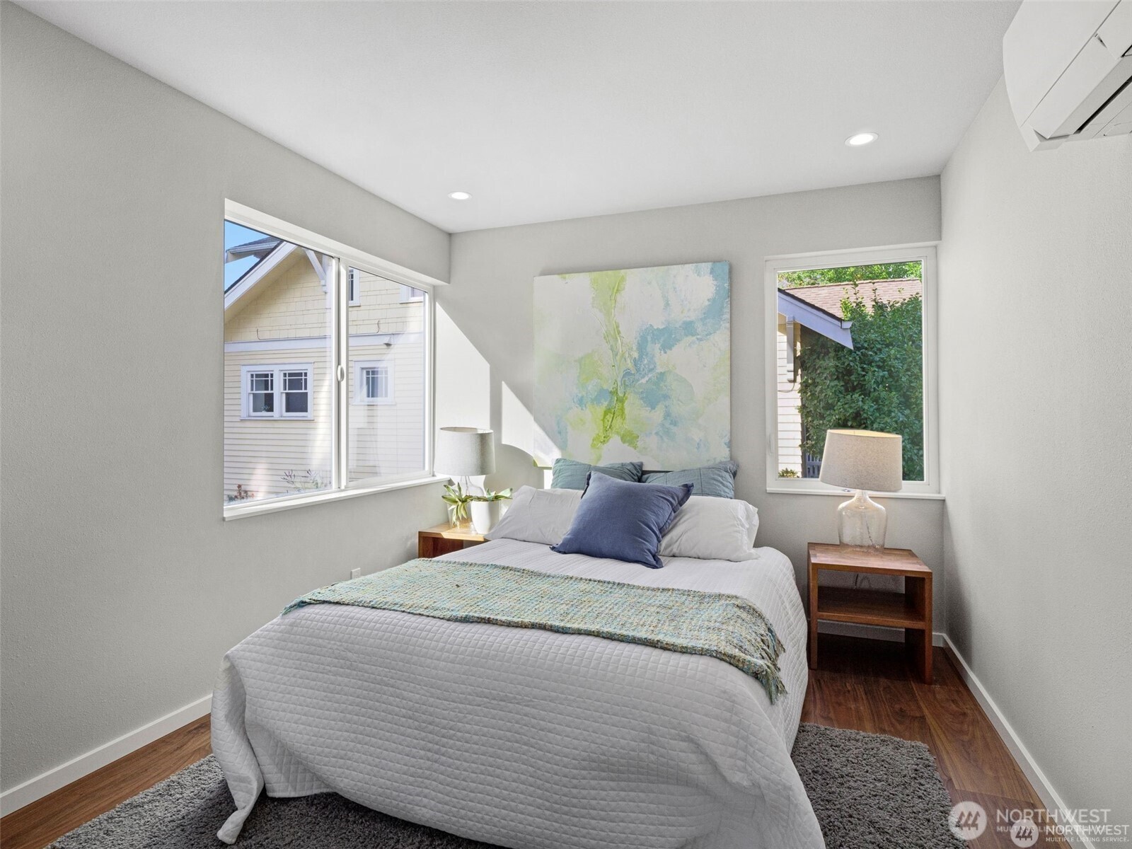 4464 Midvale Avenue N, Seattle, WA 98103