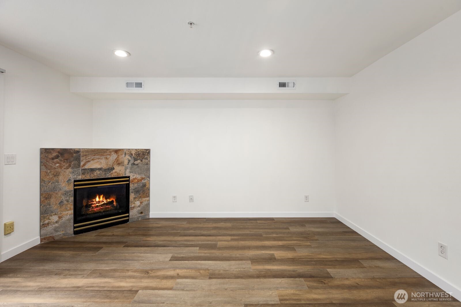 15511 35th Avenue W #H, Lynnwood, WA 98087