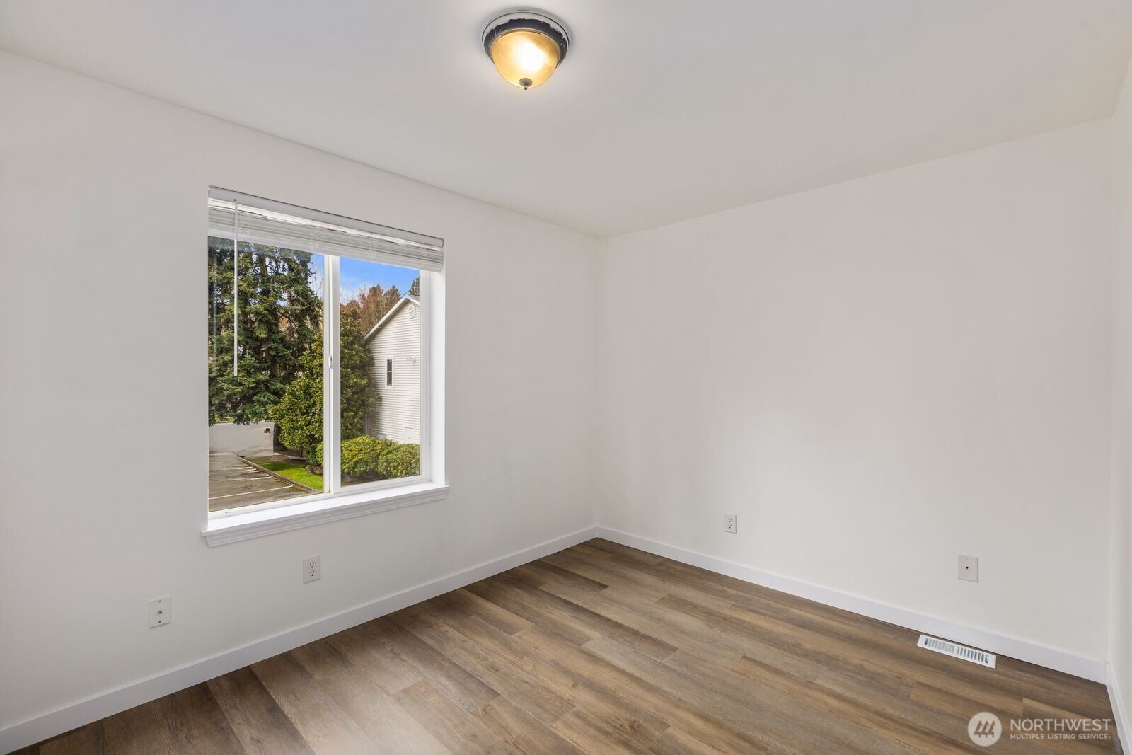 15511 35th Avenue W #H, Lynnwood, WA 98087