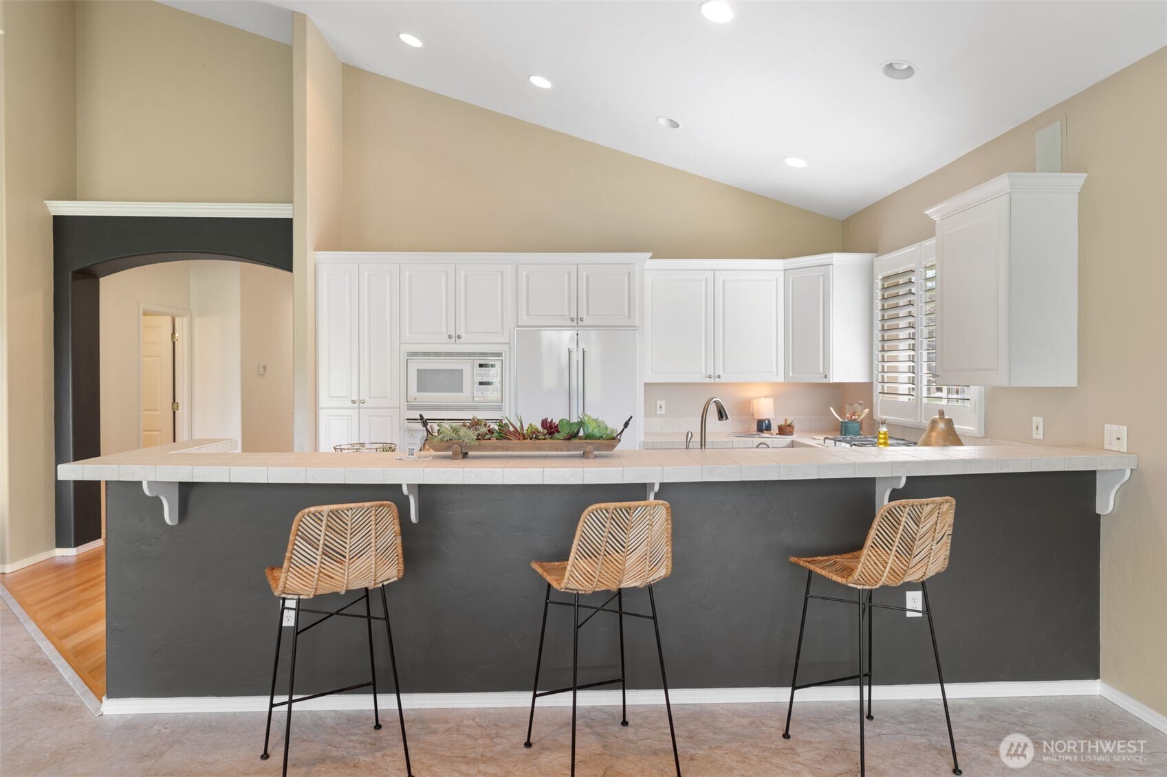 7007 Fairway Lane SE, Olympia, WA 98501-7127