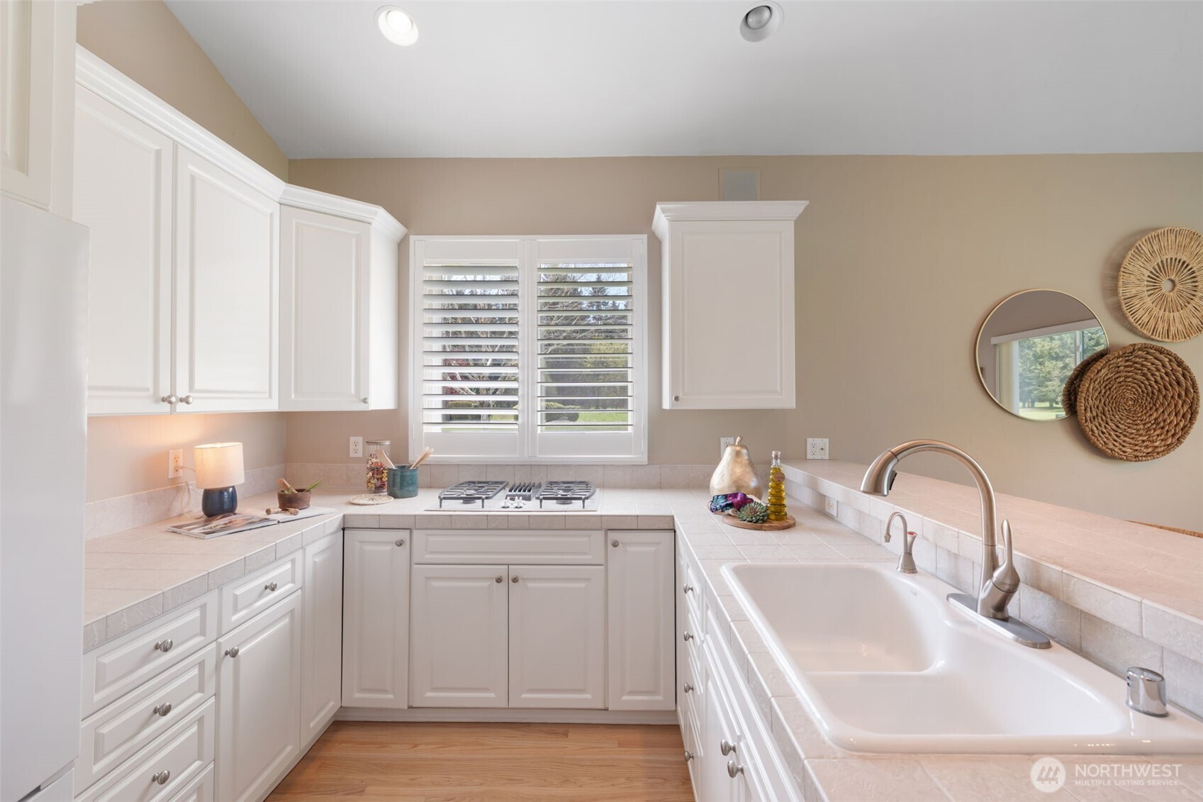 7007 Fairway Lane SE, Olympia, WA 98501-7127