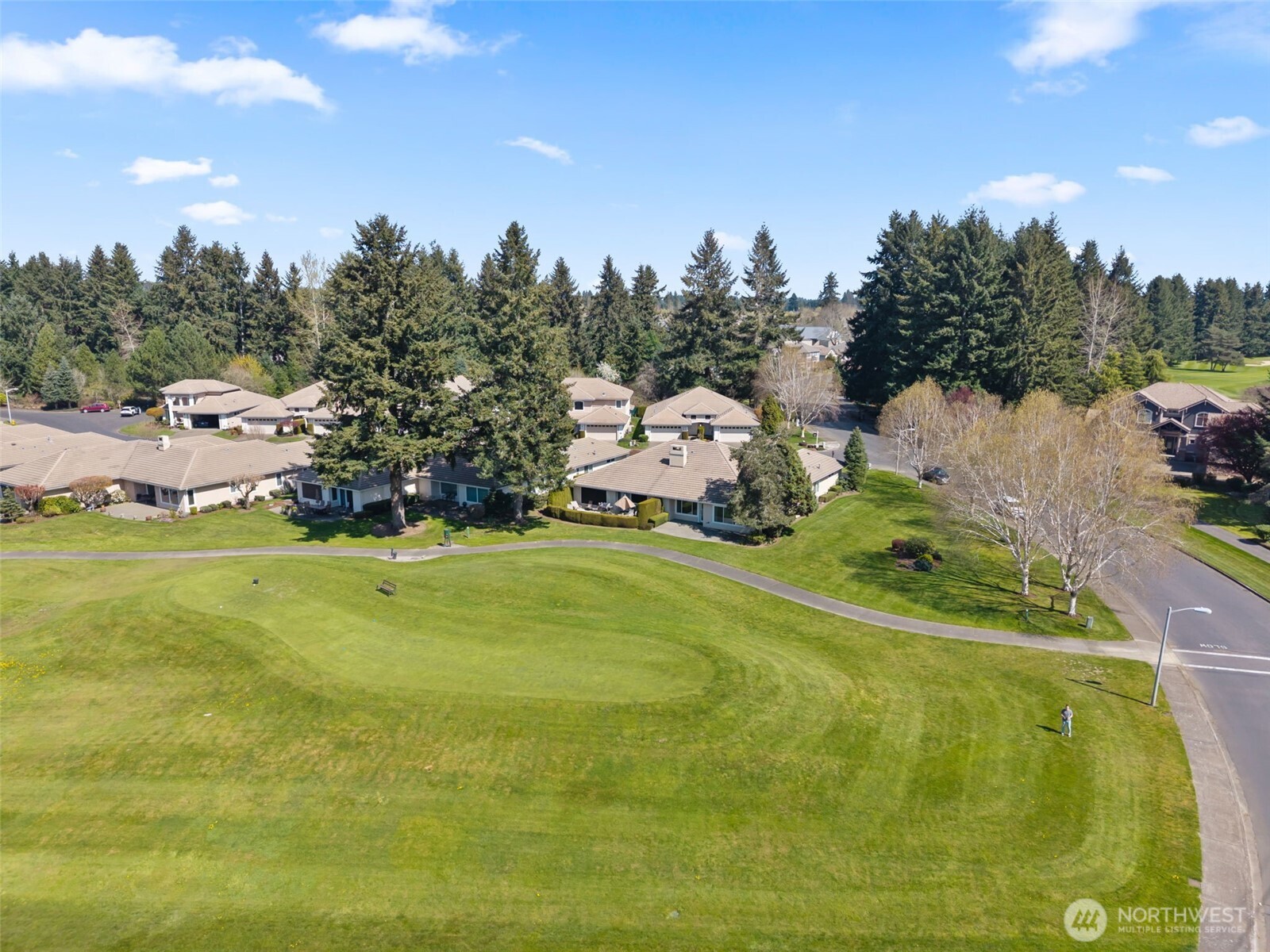7007 Fairway Lane SE, Olympia, WA 98501-7127