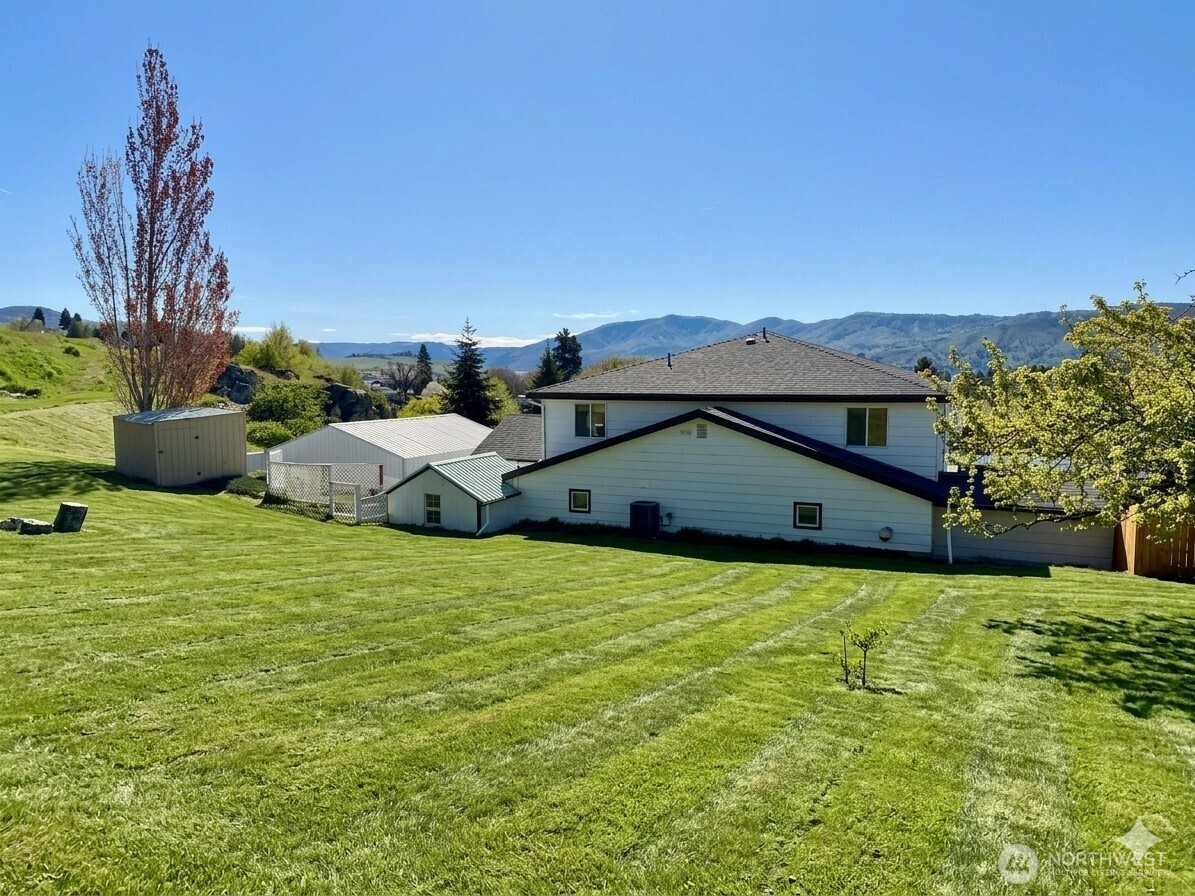 175 Green Avenue , Manson, WA 98831