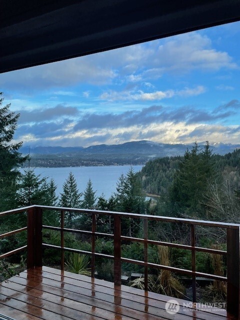 251 NE Yew Tree Lane , Tahuya, WA 98588