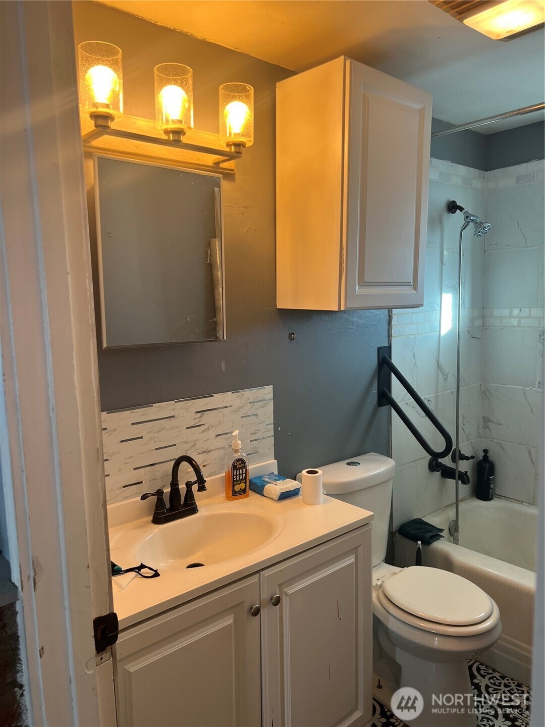 321 W Loop Drive , Moses Lake, WA 98837